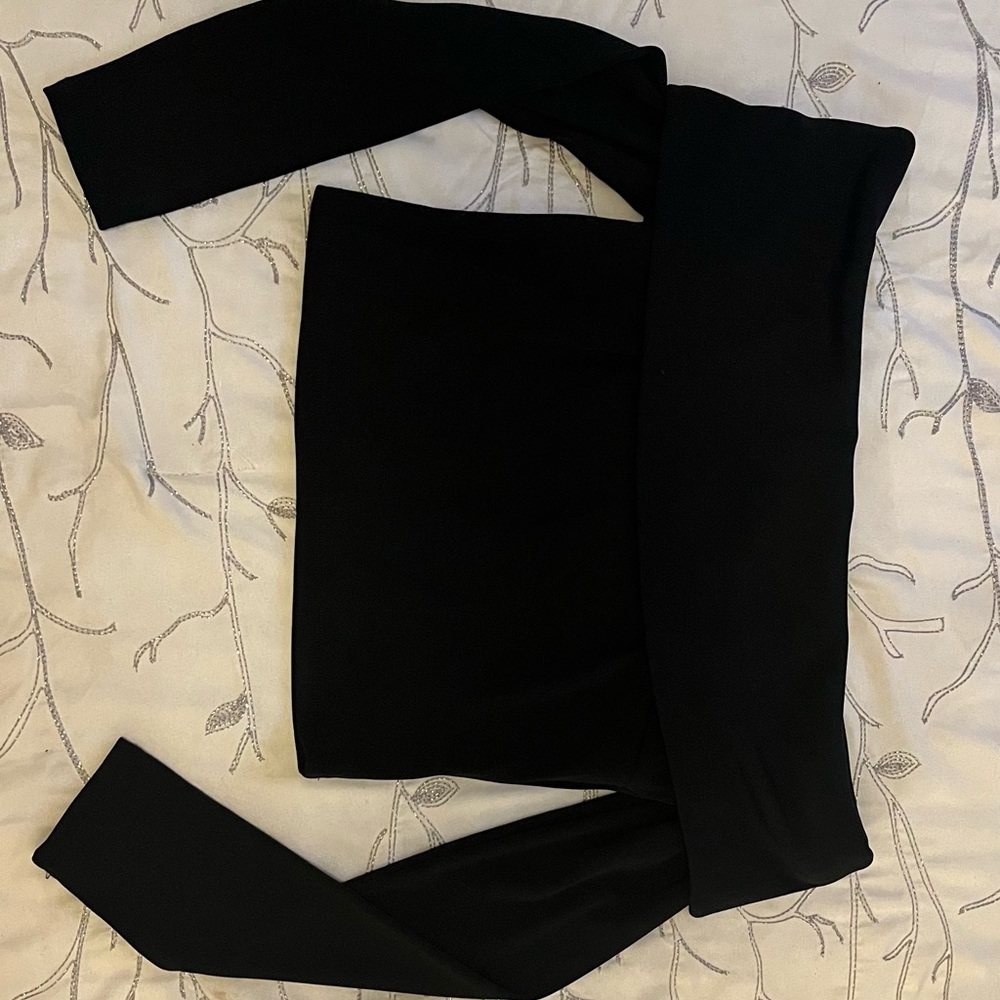 NWT Express black crop top long sleeve